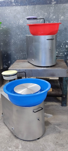 Imagen 3 de 3 de Torno Alfarero Fabricación