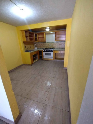 Casa Condominio, Calle Hacienda De La Nube Uno No. 19 A, Lote 4, Manzana 36, Fraccionamiento Hacienda Real De Tultepec, Tultepec, Estado De México, Rf3.