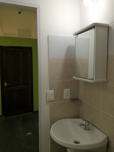 Imagen 10 de 13 de Dueña Alquila Para Vivienda Y/o Local Zona Aguada