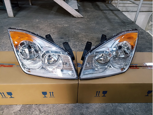 Faros Ford Fiesta Max 2008-2010