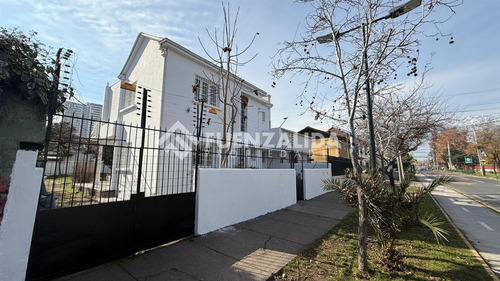 Casa En Arriendo De 5 Dorm. En Ñuñoa