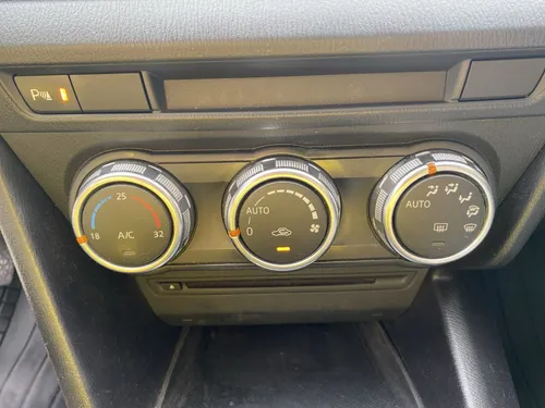 Mazda 3 2.0 Touring