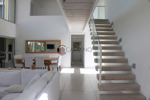 Alquiler Anual De Casa 4 Dormitorios + Servicio En Laguna Blanca, Montoya.-ref:1593