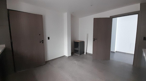 Departamento De 3 Ambientes A Estrenar En Flores.