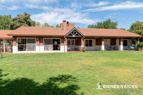 Casa En Venta En Los Cardales Country Club, Campana