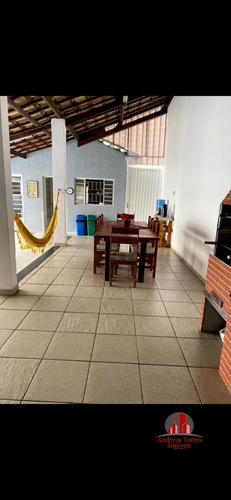 Casa Padrão À Venda Em Taubaté/sp - 995