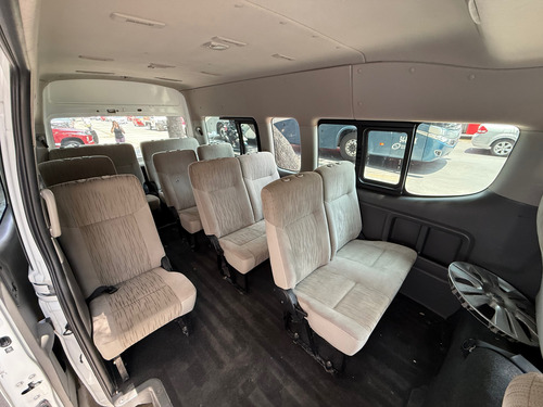 Nissan Urvan 2.5 15 Pas Amplia Aapack Seg Mt