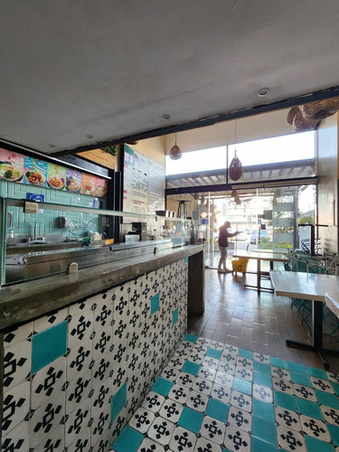 Local Comercial En Renta En P.b. En Plaza Vía Lomas - Lomas De Angelópolis