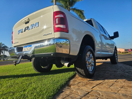 RAM 2500 6.7 I6 TURBO DIESEL LARAMIE CD 4X4 AUTOMÁTICO