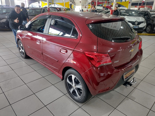 Imagem 4 de 15 de Chevrolet Onix 2018 1.4 Ltz 5p