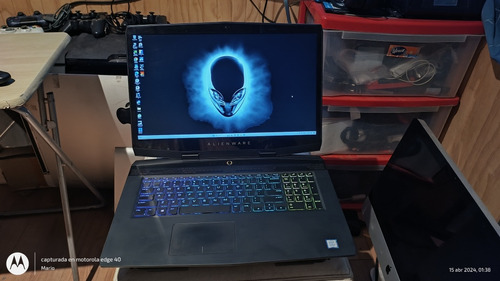 Alienware M17