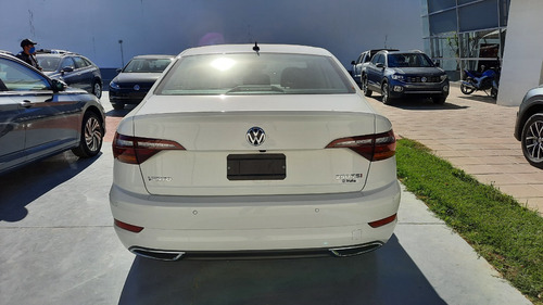 Volkswagen Vento Highline 250 Tsi At