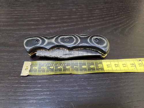 Navaja Plegable Acero Damasco Mango Micarta Color Negro Con Gris