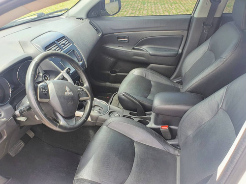 Imagem 8 de 9 de Mitsubishi Asx 2.0 4x4 Awd 16v Gasolina 4p Automático 2016