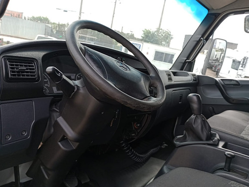 Mb Accelo 1016 4x2 Chassi 6.30 Mts
