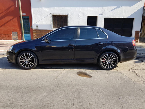 Volkswagen Vento 1.9 I Advance 2010
