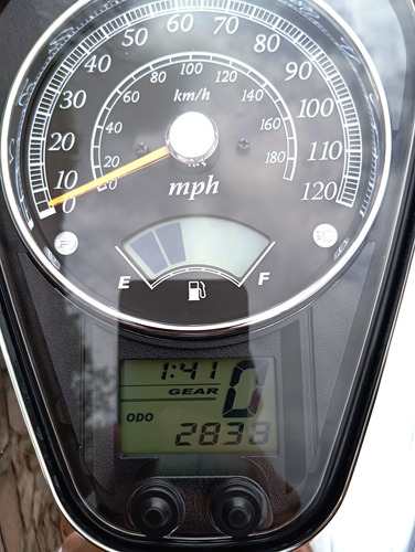 Suzuki Boulevard C-50 Customizada