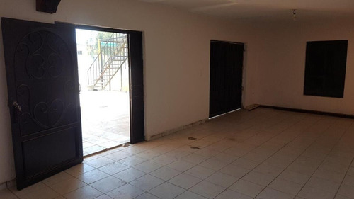 Local En Venta En Esquina Avenida Santa Fe Con 2 Departamentos