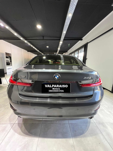 Imagen 8 de 20 de Bmw Serie 3 3.0 330i Sedan Sport Line 252 Cv