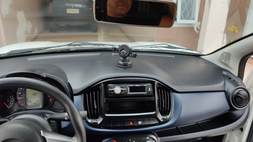 Fiat Uno Attractive 1.0 Nacional