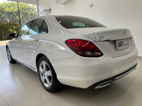 Imagem 6 de 15 de Mercedes-benz C180
