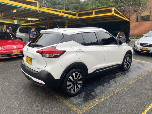Imagen 5 de 15 de Nissan Kicks Advance Mt 1600 Modelo 2017