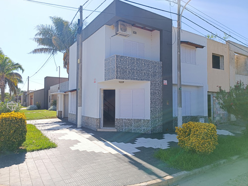 Se Vende Depto 2 Dorm En Rio 3 - B° Villa Zoila