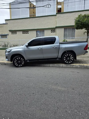 Toyota Hilux 2.4