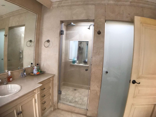 Casa En Venta En Bosques De Las Lomas (m2c192)