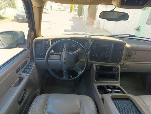 Chevrolet Suburban D Piel Aa Dvd Qc 4x4 At