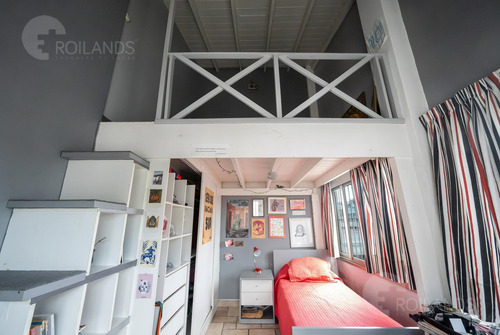Venta Casa 7 Ambientes Con Patio, Cochera Y Playroom En Almagro