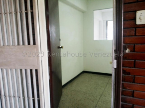 Milagros Inmuebles Oficina Alquiler Barquisimeto Lara Zona Centro Economica Comercial Economico Código Inmobiliaria Rent-a-house 24-8042