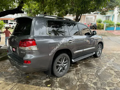 Lexus LX 5.7 570