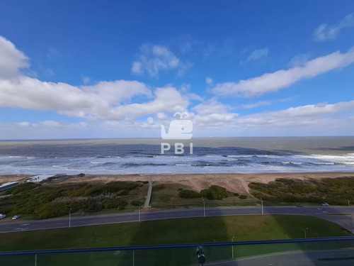 Venta Residencia De Alta Gama 4 Dormitorios En Suite Punta Del Este - Le Parc Iii - Ref : Pbi13701