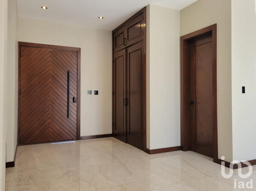 Venta Casa 4 Ambientes Misión De Los Lagos