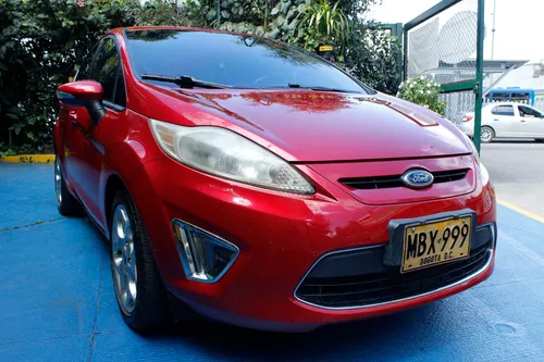 Ford Fiesta 1.6 Ses Hatchback Mt