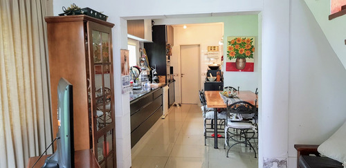 Venta Casa En 2 Lotes San Isidro Labrador Al Agua