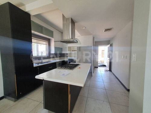 Imagen 4 de 26 de Casas En Venta Zona Fashion Mall Castello Chihuahua