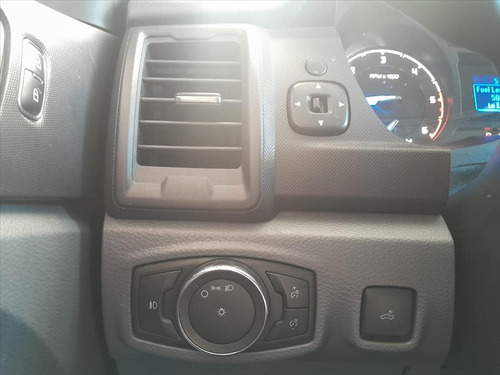 Ford Ranger 2.2 XLS 4X4 CD 16V DIESEL 4P AUTOMÁTICO