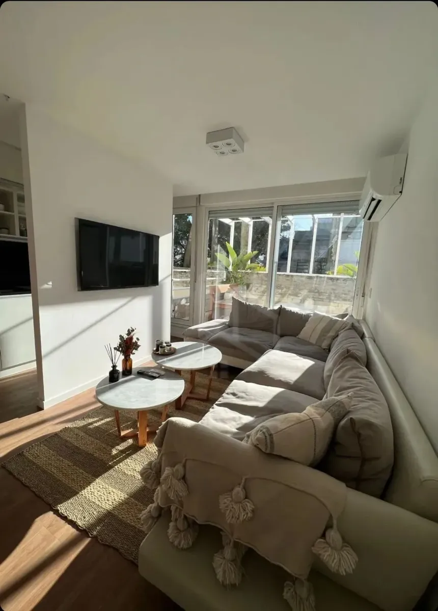 Alquiler Apartamento 1 Dormitorio Amueblado | Garaje Y Patio Con Barbacoa · Foto 4