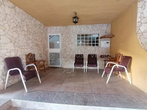 Imagen 2 de 14 de Casa En Venta Ubicada En La Mora Cabudare