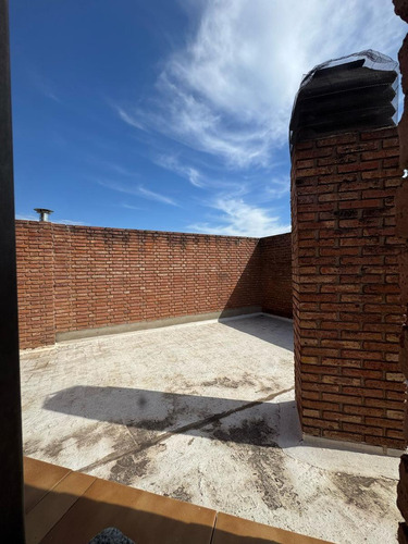 Departamento Con Terraza. 1 Dorm. B°nueva Córdoba. Obispo Oro Al 300