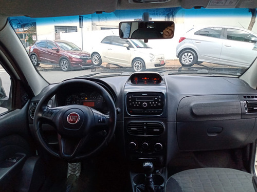 Fiat Strada 1.8 MPI ADVENTURE CD 16V FLEX 3P MANUAL