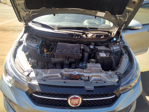 Imagem 5 de 6 de Fiat Cronos 2019 1.8 Drive 16v Flex Aut. 4p