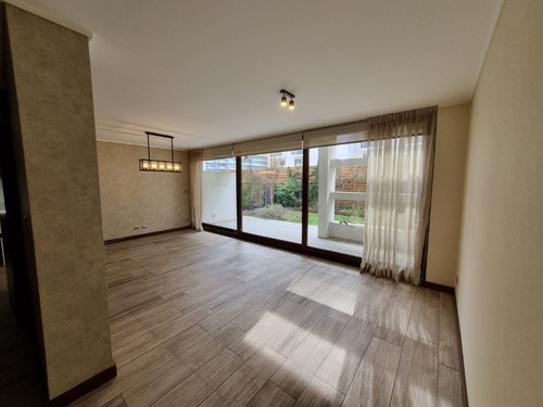 Estupendo Con Jardín, Loft En Subsuelo Pasos Mall Portal