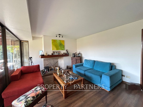 Encantadora Casa En Sector Más Exclusivo Del Carme...