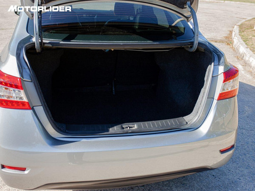 Imagen 12 de 25 de Nissan Sentra 1.8 Exclusive Cvt | Permuta / Financia