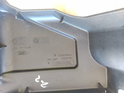 Tapa Caja Fusilera O Relay Clio Symbol Citius Kangoo 16 Válv