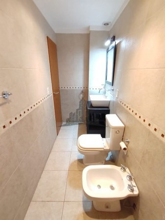 Imagen 6 de 11 de Venta - Departamento - Monoambiente - Inversion - Caseros - Centro - Tres De Febrero - Excelente Ubicacion