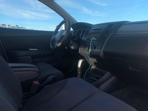 Nissan Tiida 1.8 Hatch E/ Full Automático 2012